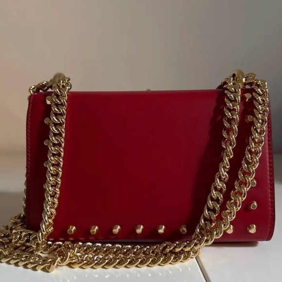 Gucci♥️ Red padlock Leather Pearl & Gold Stud Chain Crossbody Bag - Picture 10 of 11